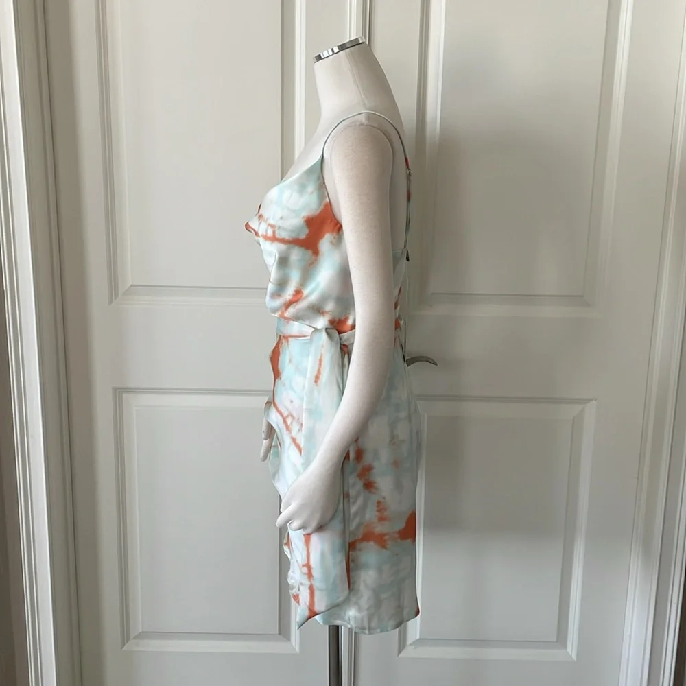 NWT Selfie Leslie Cowl Neck Dress Size Medium - Picture 10 of 12